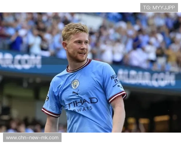 德布劳内任意球直接建功，曼城稳定推进态势